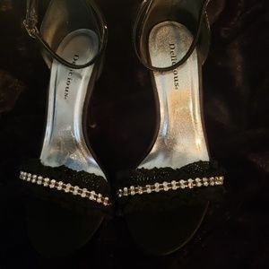 Ladies shoes